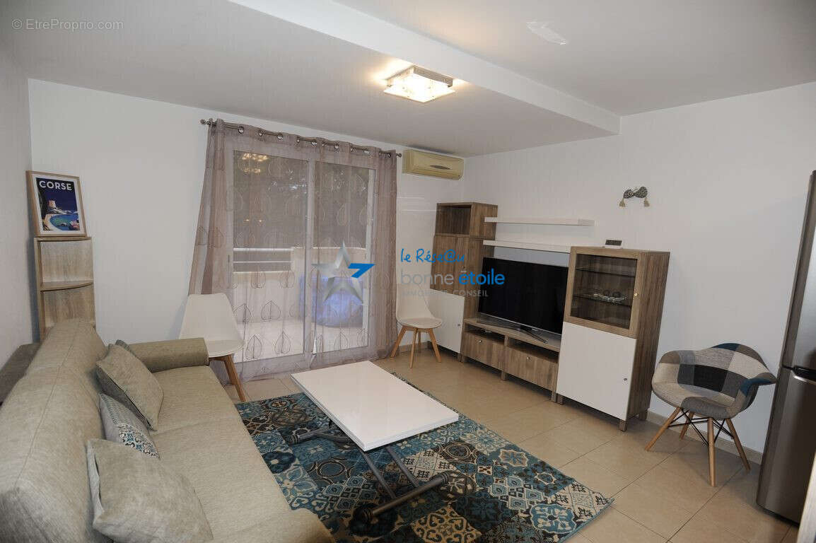 Appartement 42 m² à Santa-Lucia-Di-Moriani  - photo 4