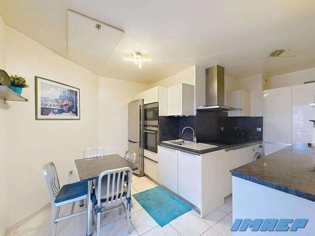 Appartement 95 m² à Marseille-8e  - photo 6
