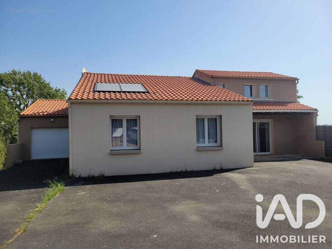 Photo 1 - Maison à LA MEILLERAIE-TILLAY