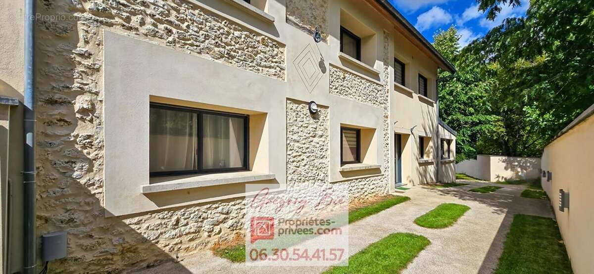 Maison à COULOMMIERS