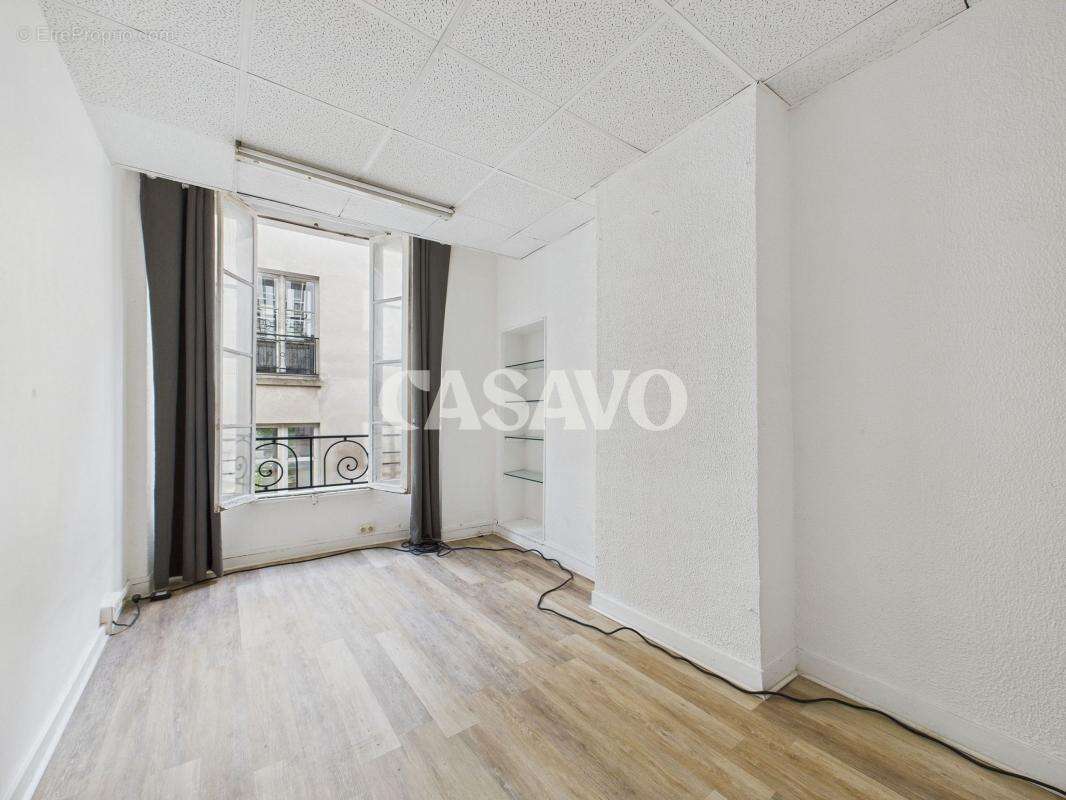 Appartement à PARIS-10E