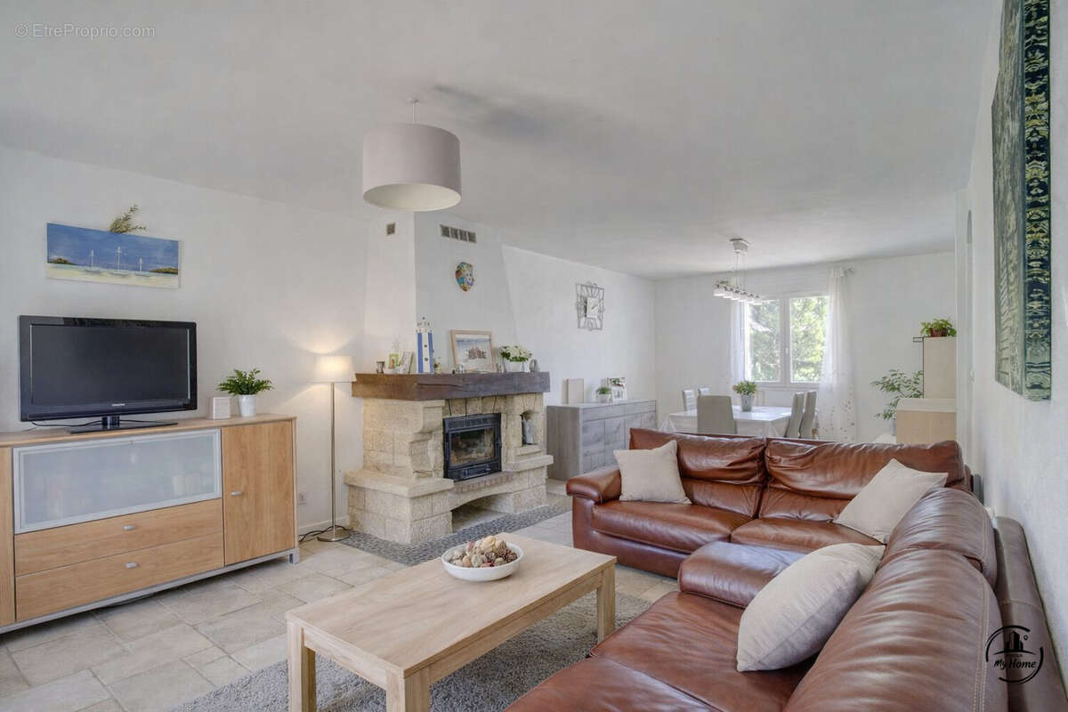 Maison à ROCHE-LA-MOLIERE