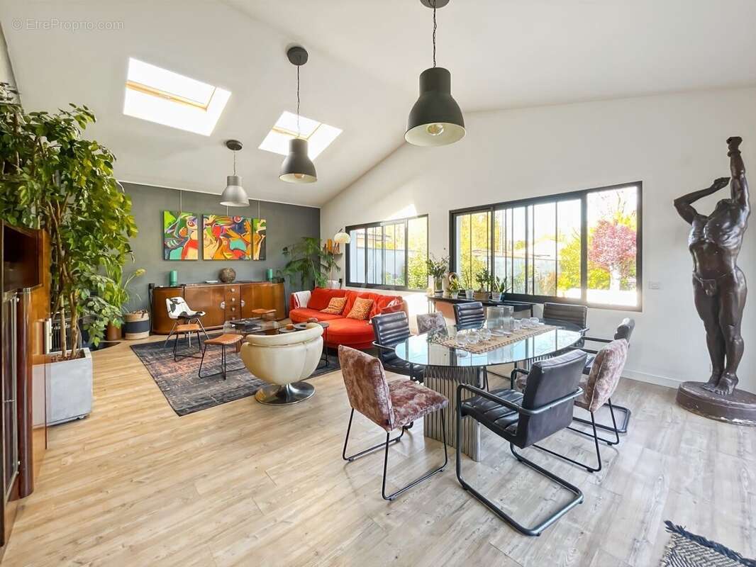 Maison rénovée avec piscine - photo 5