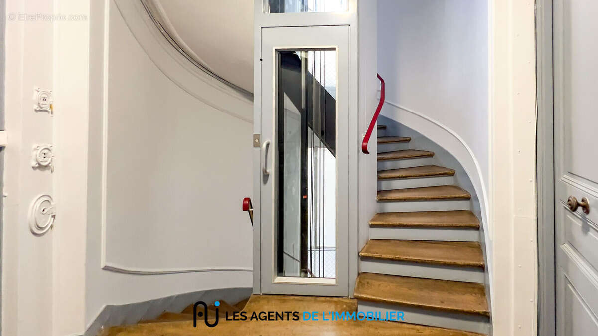 Appartement à NANTERRE