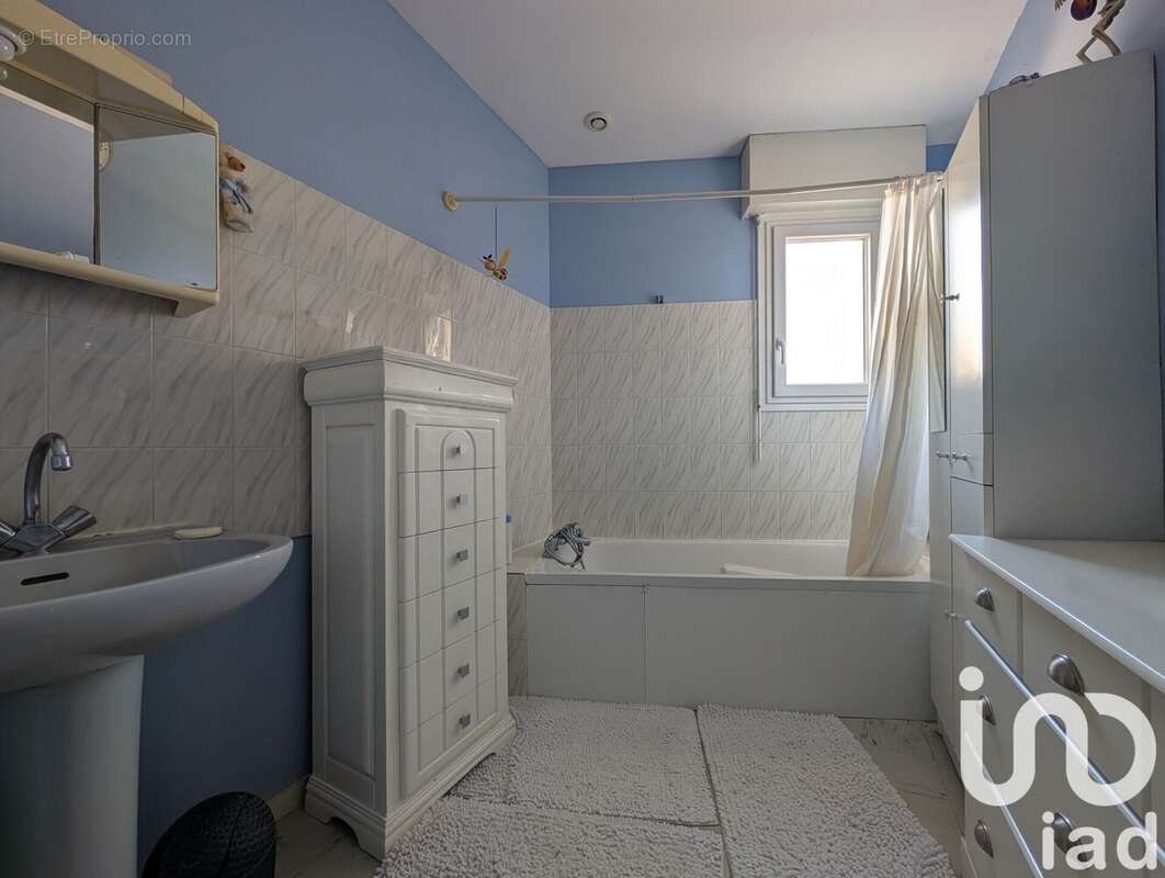 Photo 4 - Appartement à AMBARES-ET-LAGRAVE