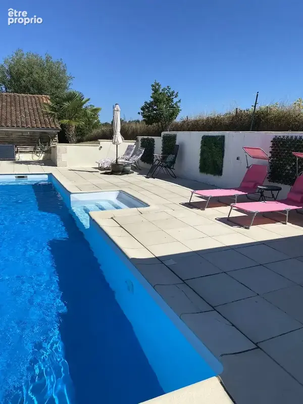 Maison d'architect avec étang, piscine, dépendances au calme. - photo 44