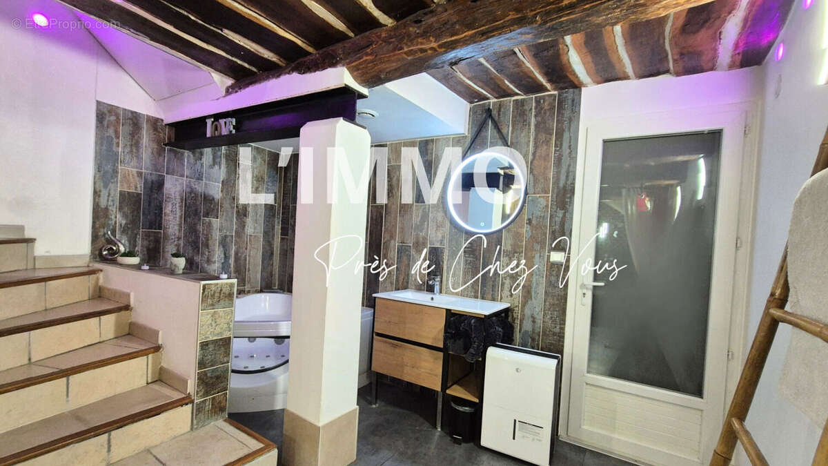 Appartement à AURIOL