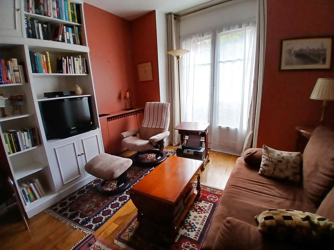 Appartement à PARIS-12E