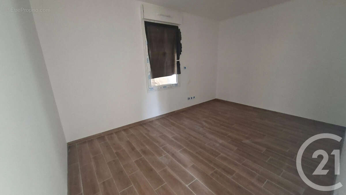 Maison 91 m² à Gond-Pontouvre  - photo 5