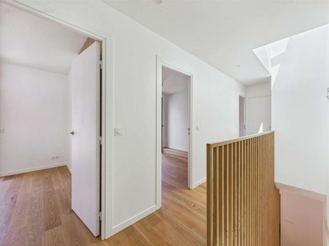 Maison à ASNIERES-SUR-SEINE