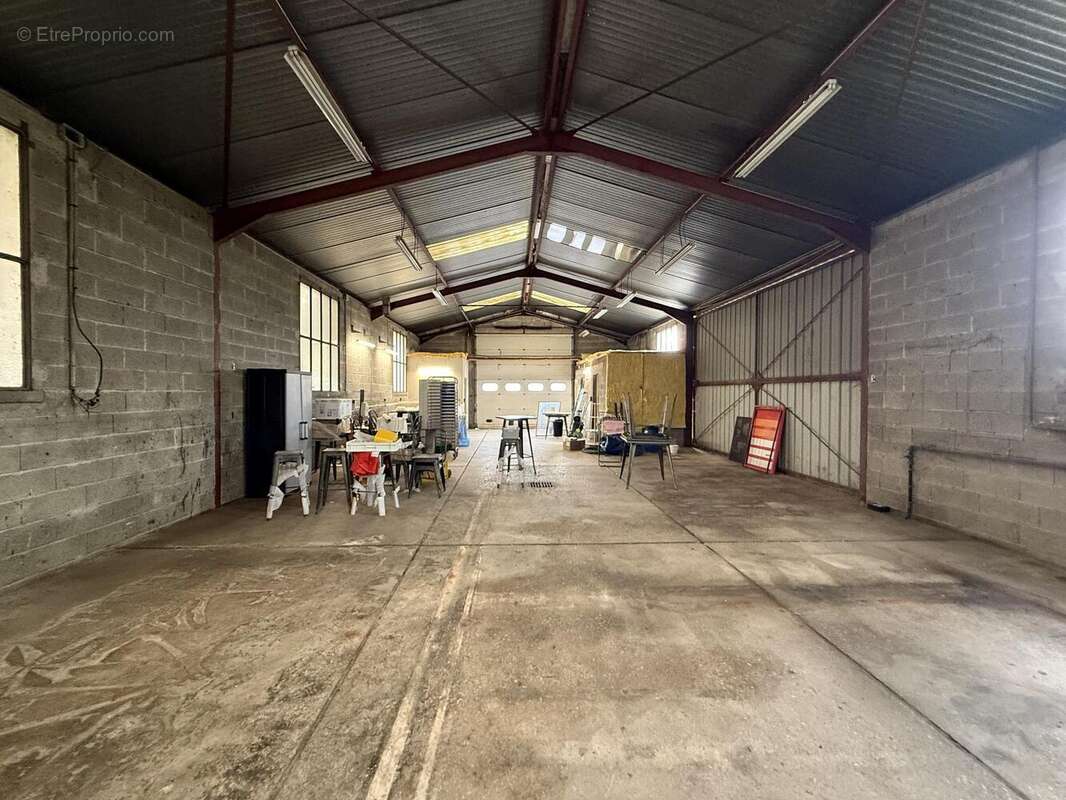 Photo 5 - Commerce à MESNIL-SAINT-PERE