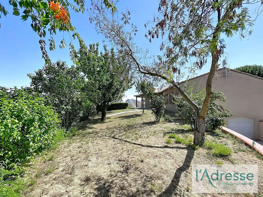 Maison T4 plain-pied avec piscine et sous-sol - Bruguières 31150 - photo 11