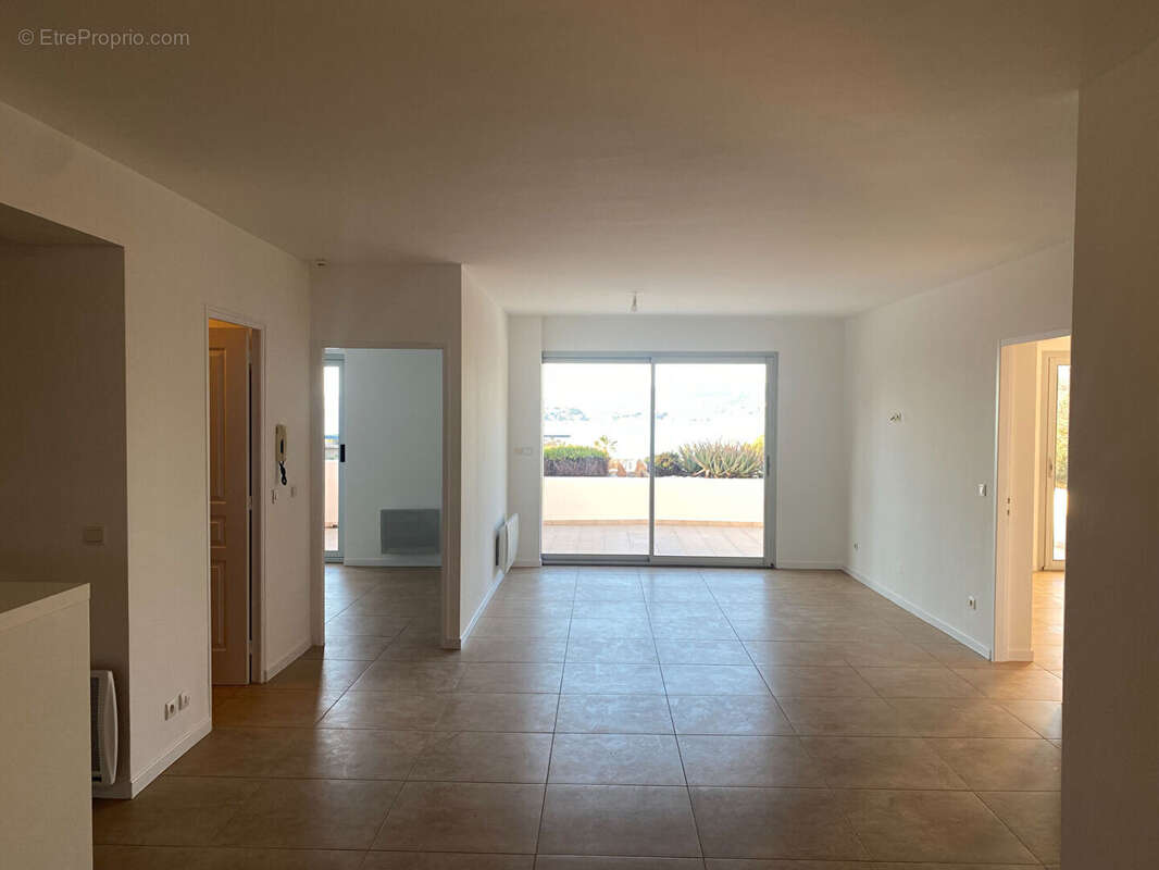 Appartement à SANARY-SUR-MER