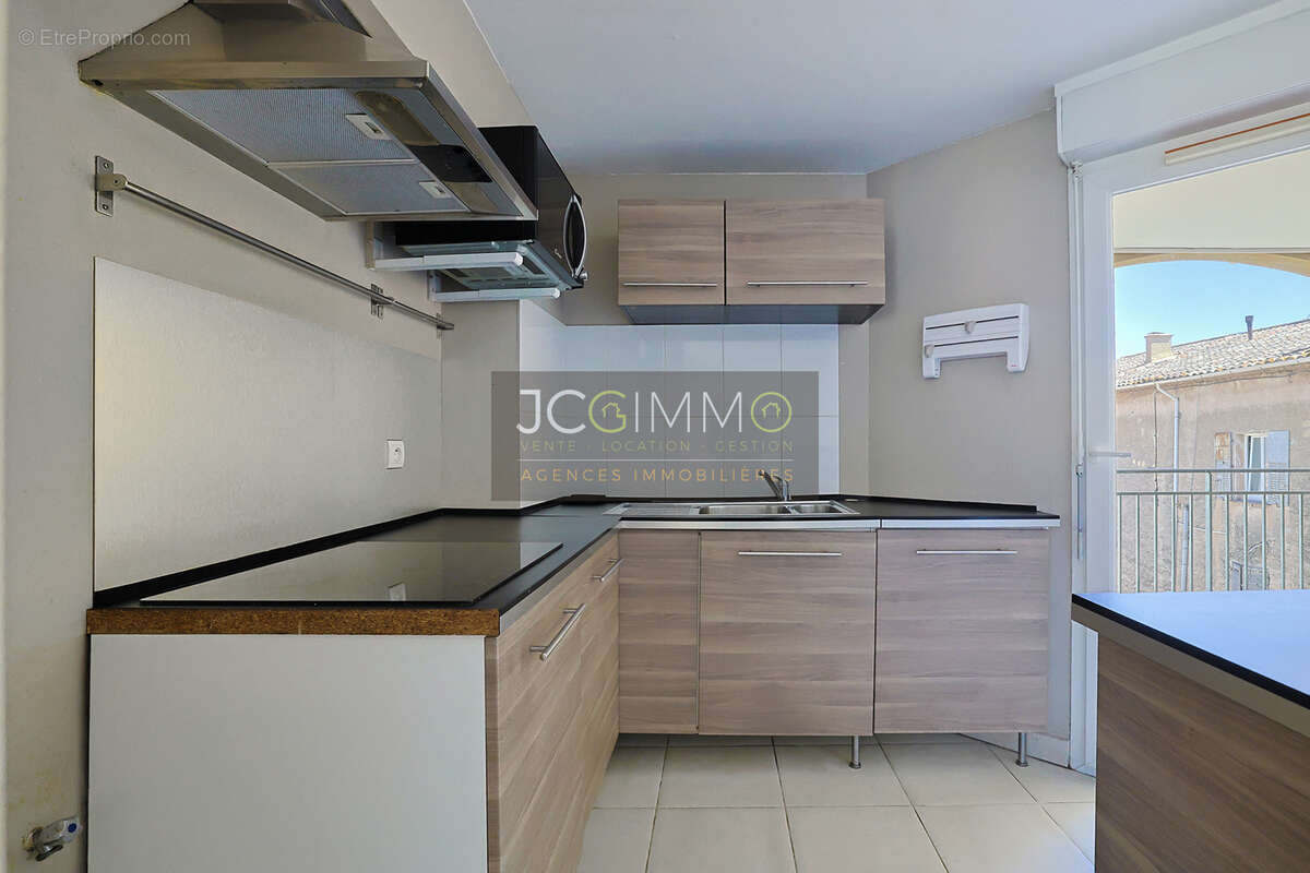 Appartement à PUGET-VILLE