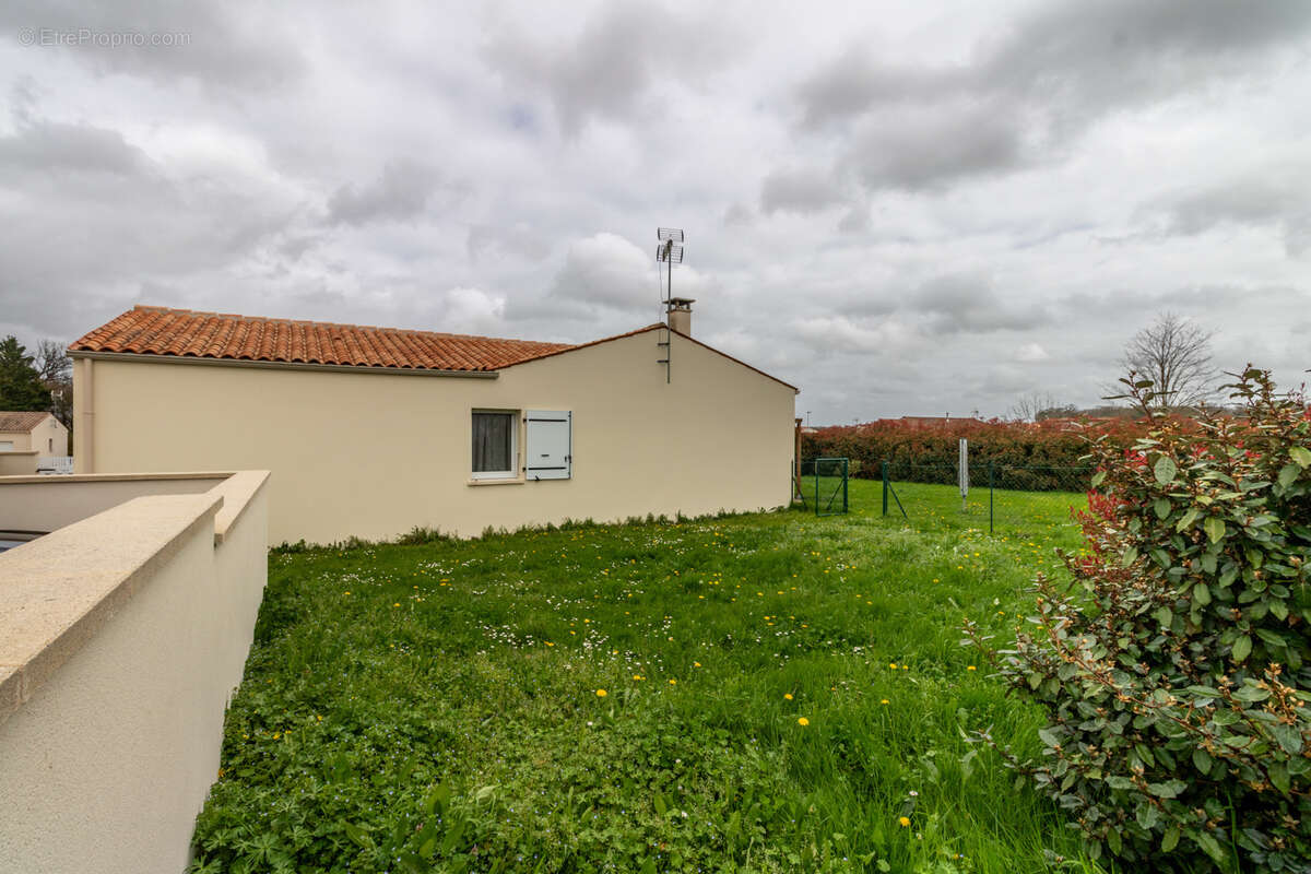 Maison à PONS