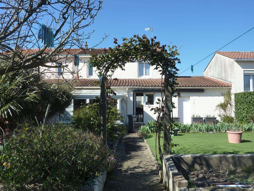 Maison Saint Macaire En Mauges 6 pièce(s) 95 m2 - photo 2