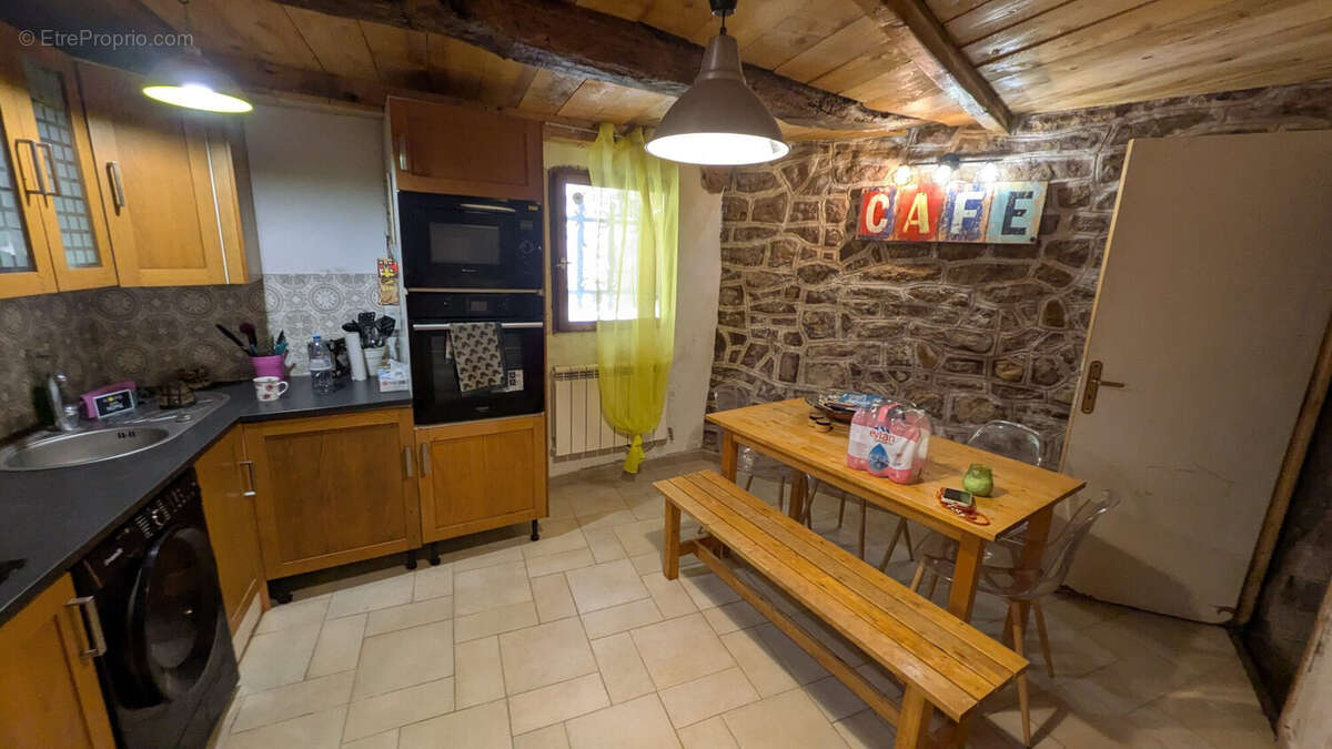 Maison à GONFARON