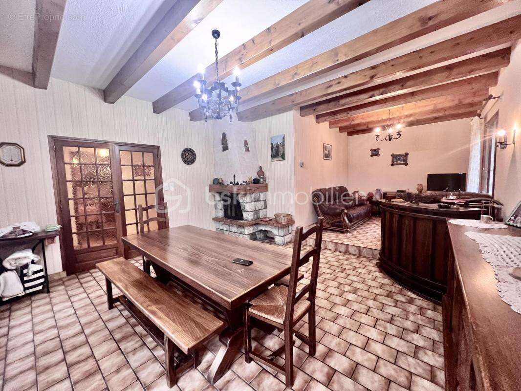 Maison à LES CHAVANNES-EN-MAURIENNE