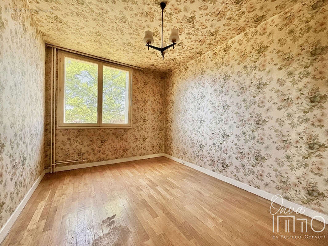 Appartement à FONTAINES-SUR-SAONE