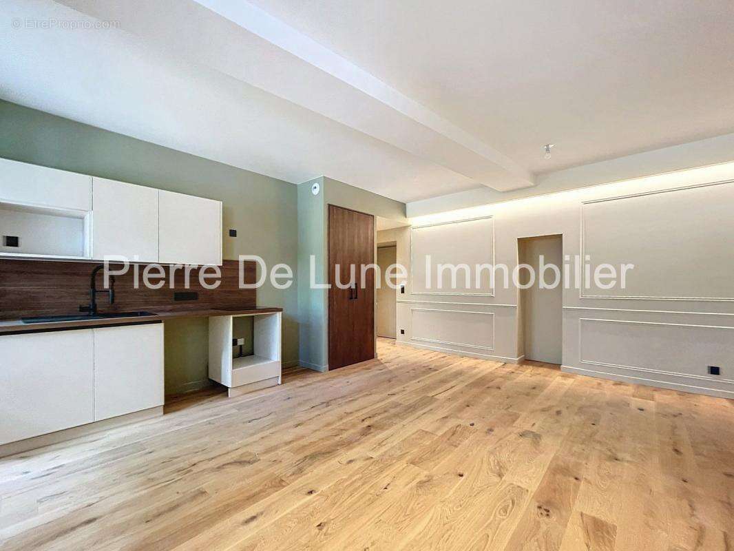 Appartement à LYON-1E