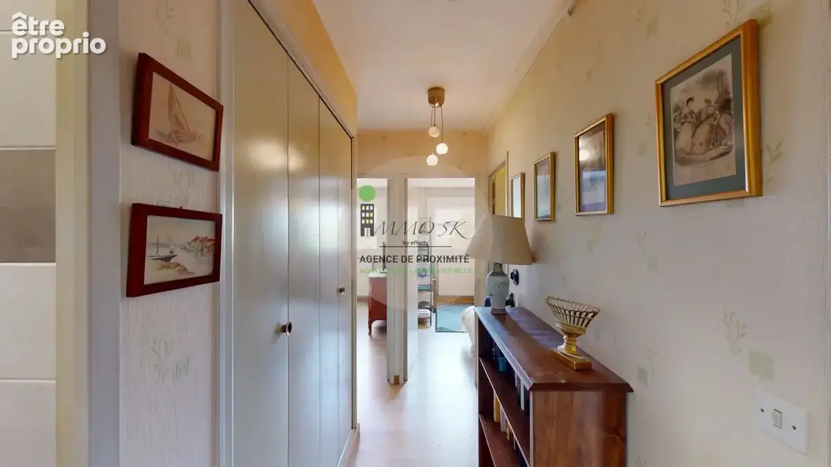 Rillieux-la-pape - centre ville - 3 pièces - 2 chambres - 84.74 m² - appartement lumineux avec balcon et cave - 150 000 € - photo 5