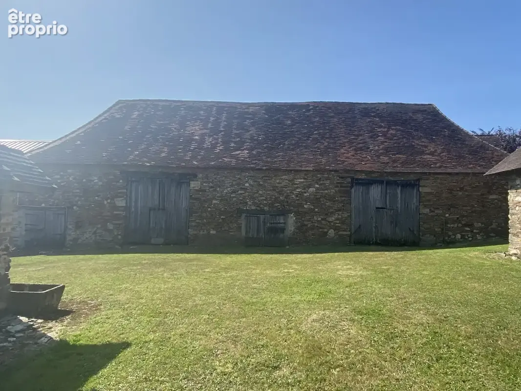 Propriete a renover avec terrain - photo 4