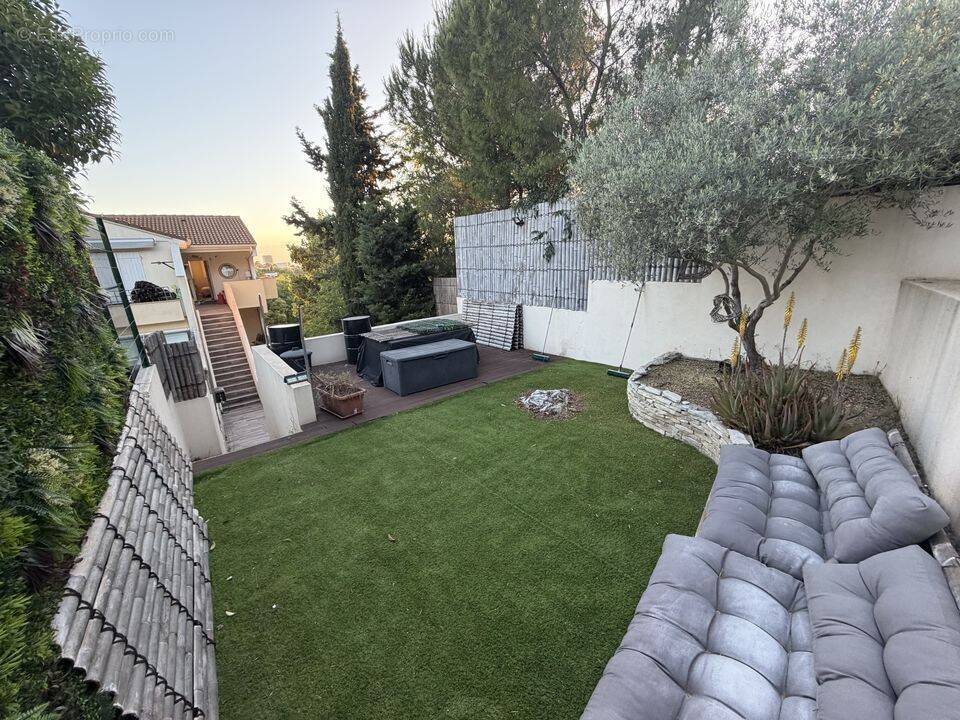 t4 - haut bois - 13013 - jardin- box - garage - terrasse - vue - Appartement à MARSEILLE-13E