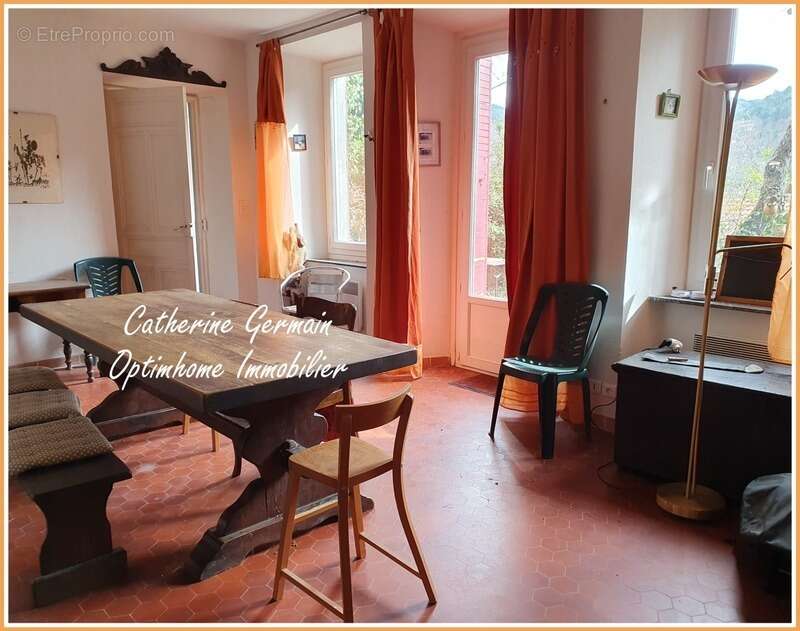 Maison à LESPINASSIERE