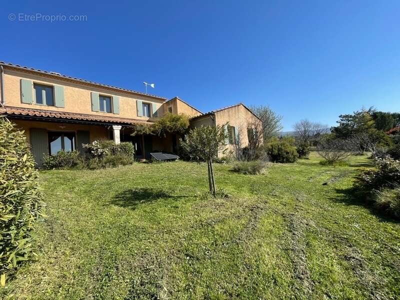 Maison à SAINT-SATURNIN-LES-APT