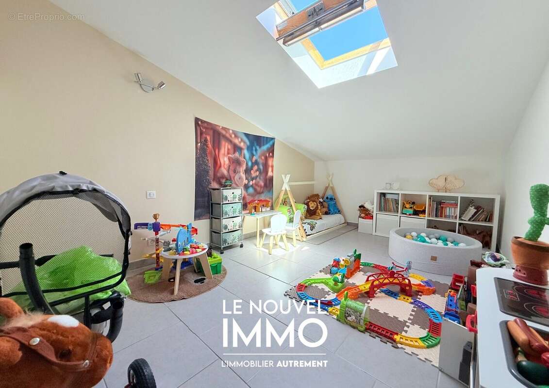 Appartement à EYGUIERES