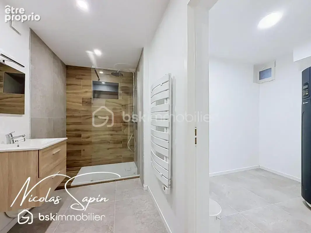 Maison 220m2 5 chambres entièrement rénovée au centre de Varces - photo 8