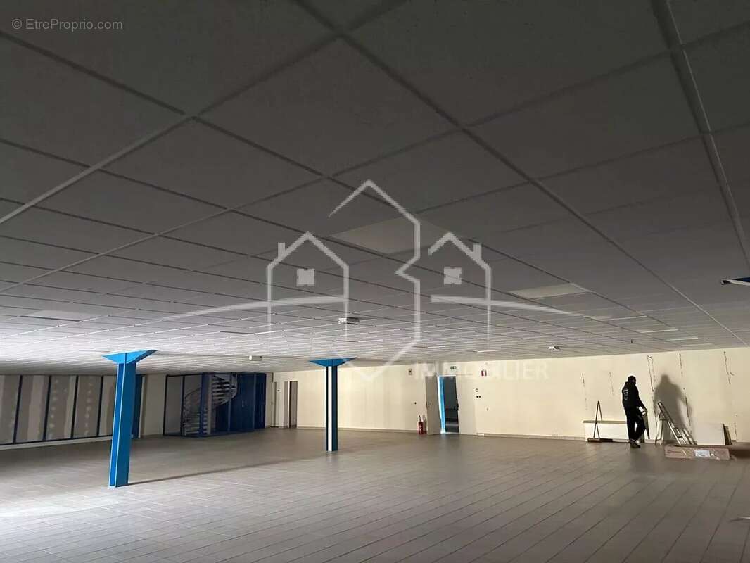 Commerce à BEAUREPAIRE