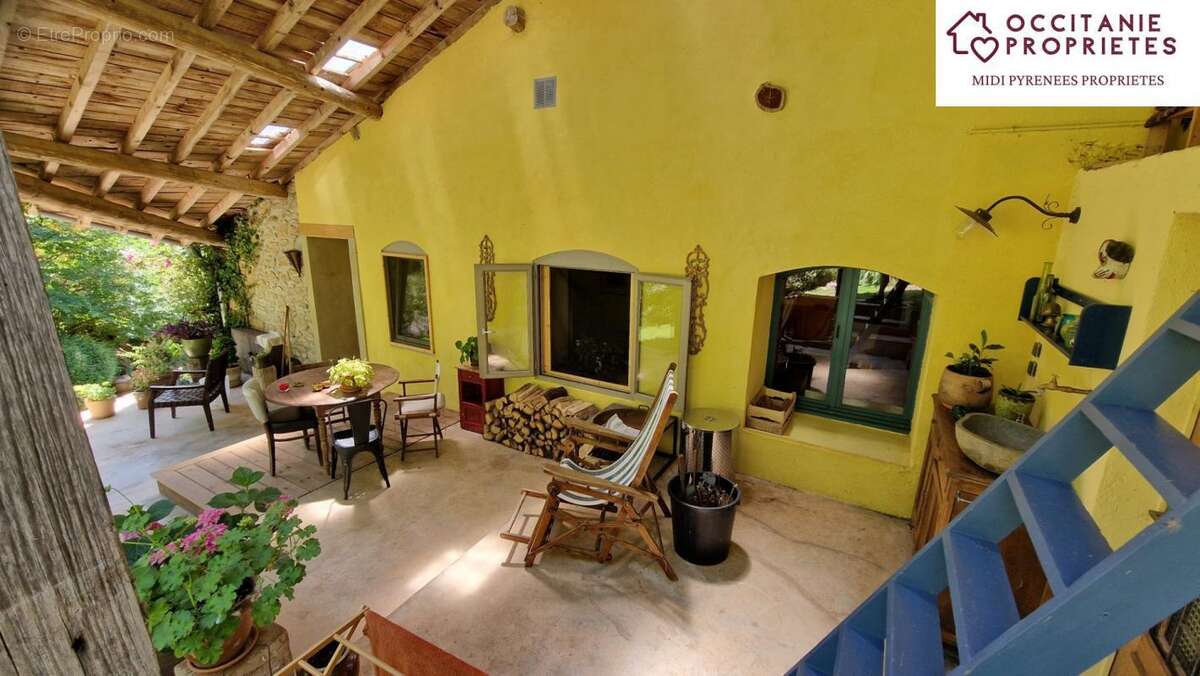 Maison à CASTELNAU-DURBAN