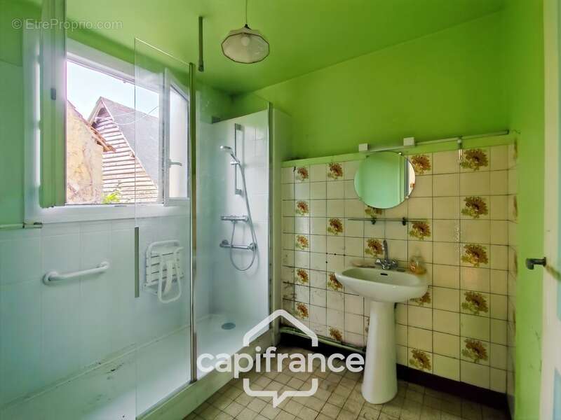 Maison à vendre 4 pièces LA CHAPELLE GAUGAIN (72)  -  Terrain 2925 m²  - - photo 7