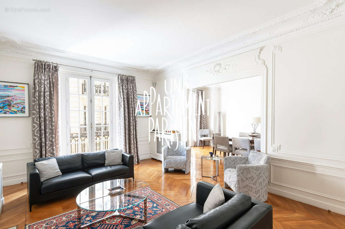 Appartement à NEUILLY-SUR-SEINE