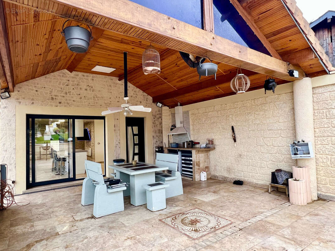 Maison à VILLIERS-SAINT-FREDERIC