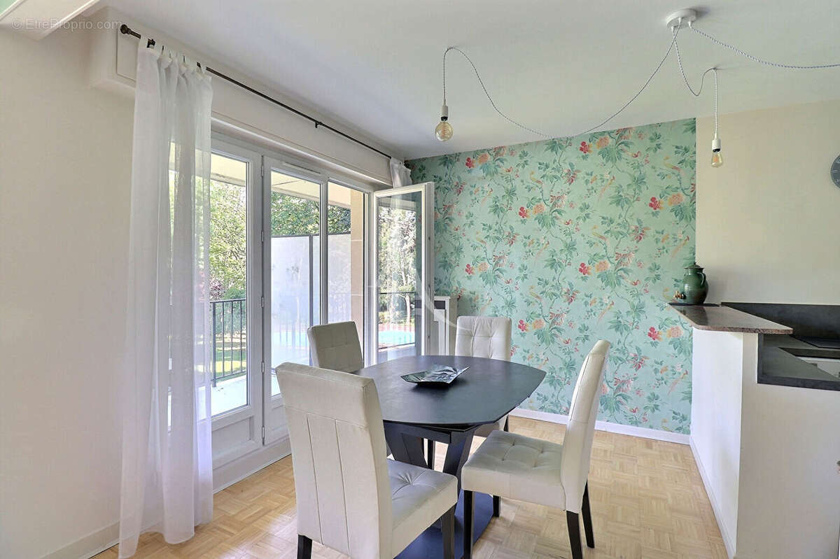 Appartement à MAISONS-LAFFITTE