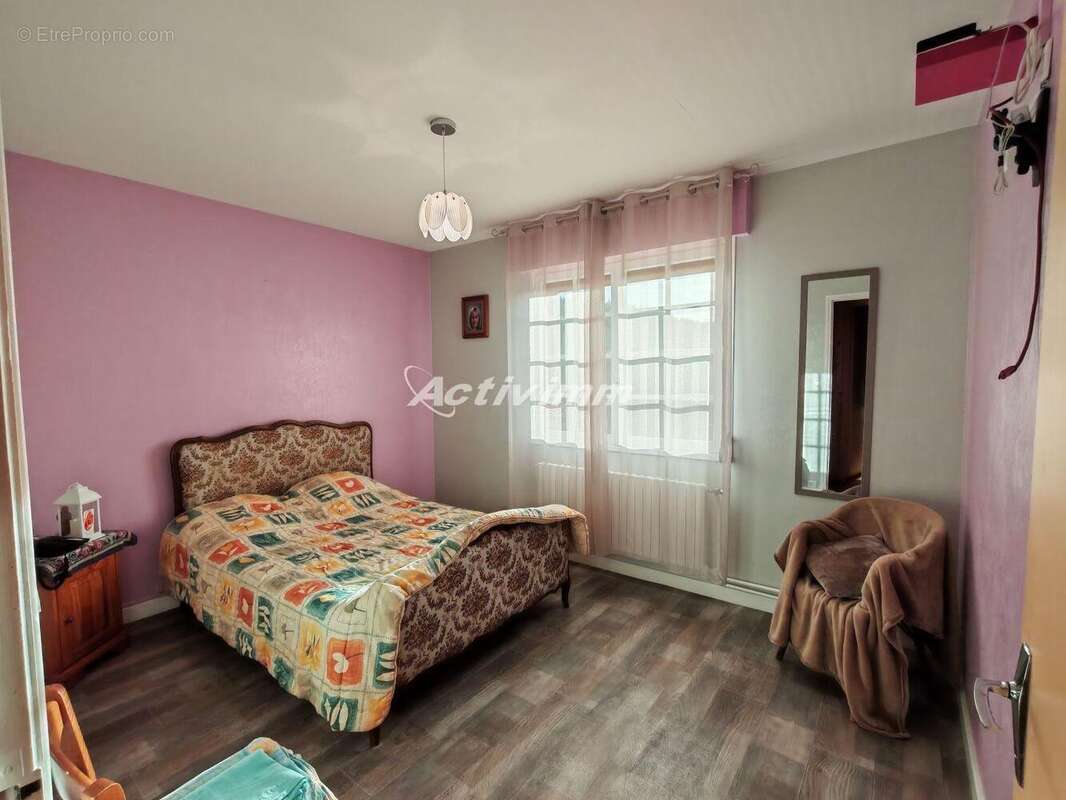 4288 5 - Maison à HESDIN