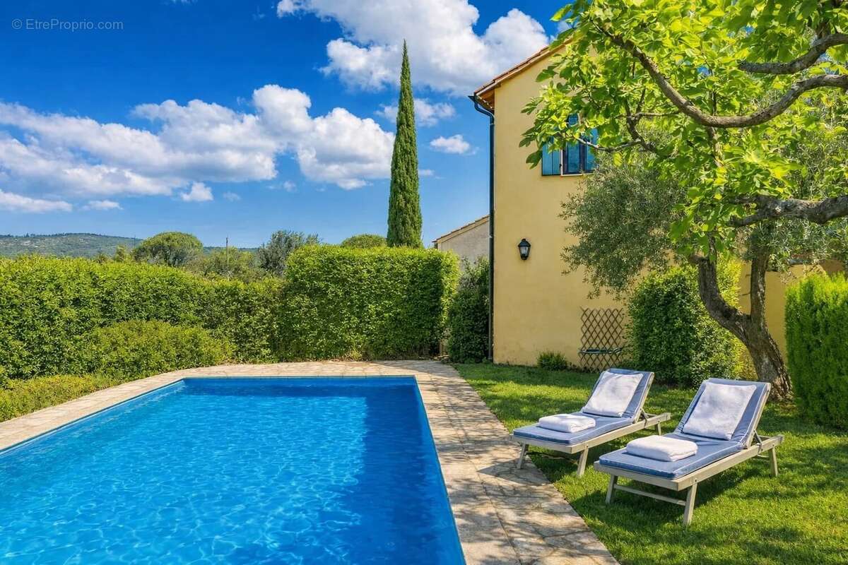 Maison à LE CASTELLET