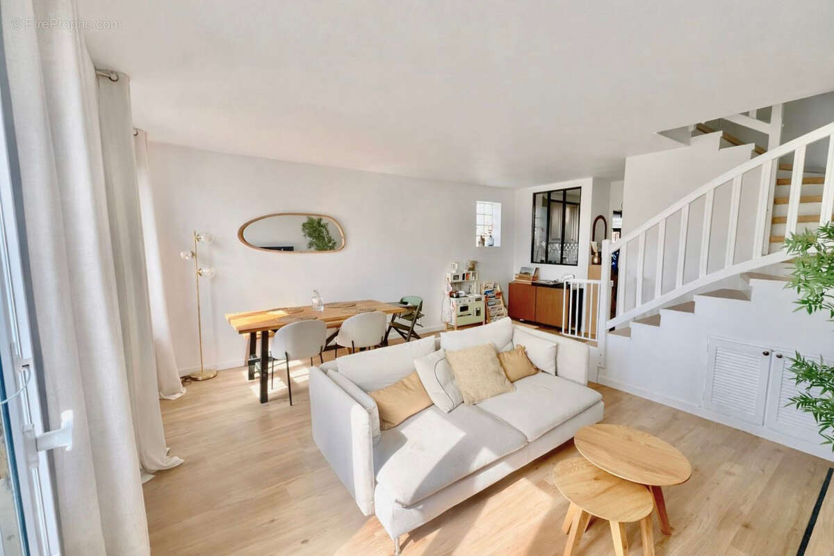 Appartement à HOUILLES
