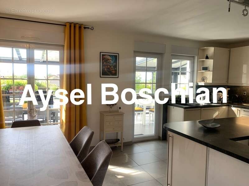 Maison à LEXY