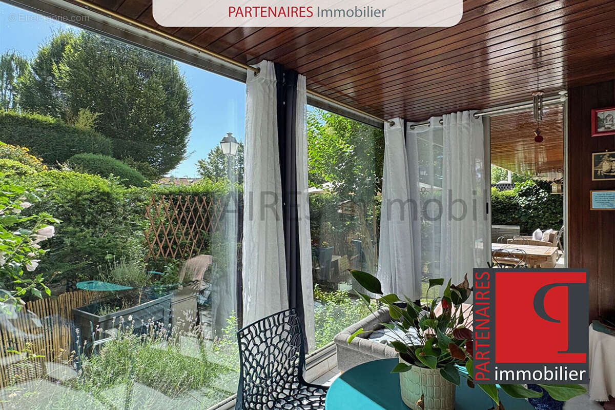 Appartement à LE CHESNAY