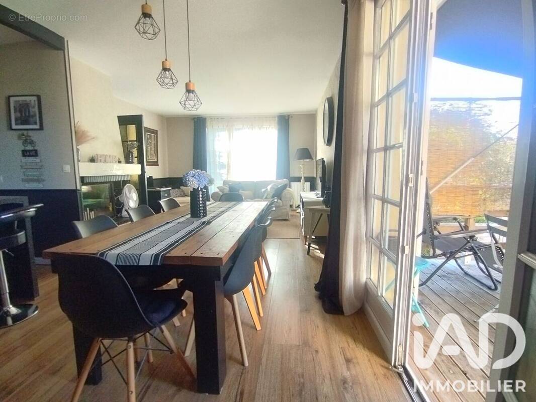 Photo 1 - Maison à SAINT-DENIS-LES-PONTS