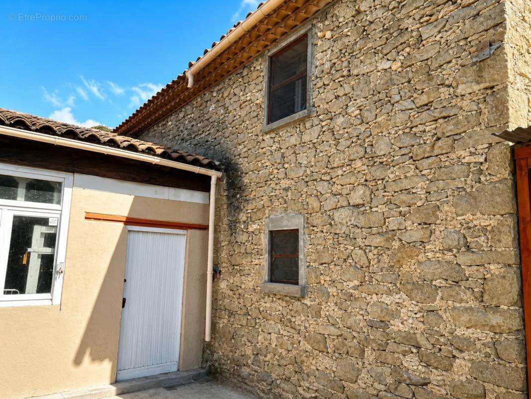 Maison de 4 pièces de 130 m² à Sainte-Eulalie - photo 15