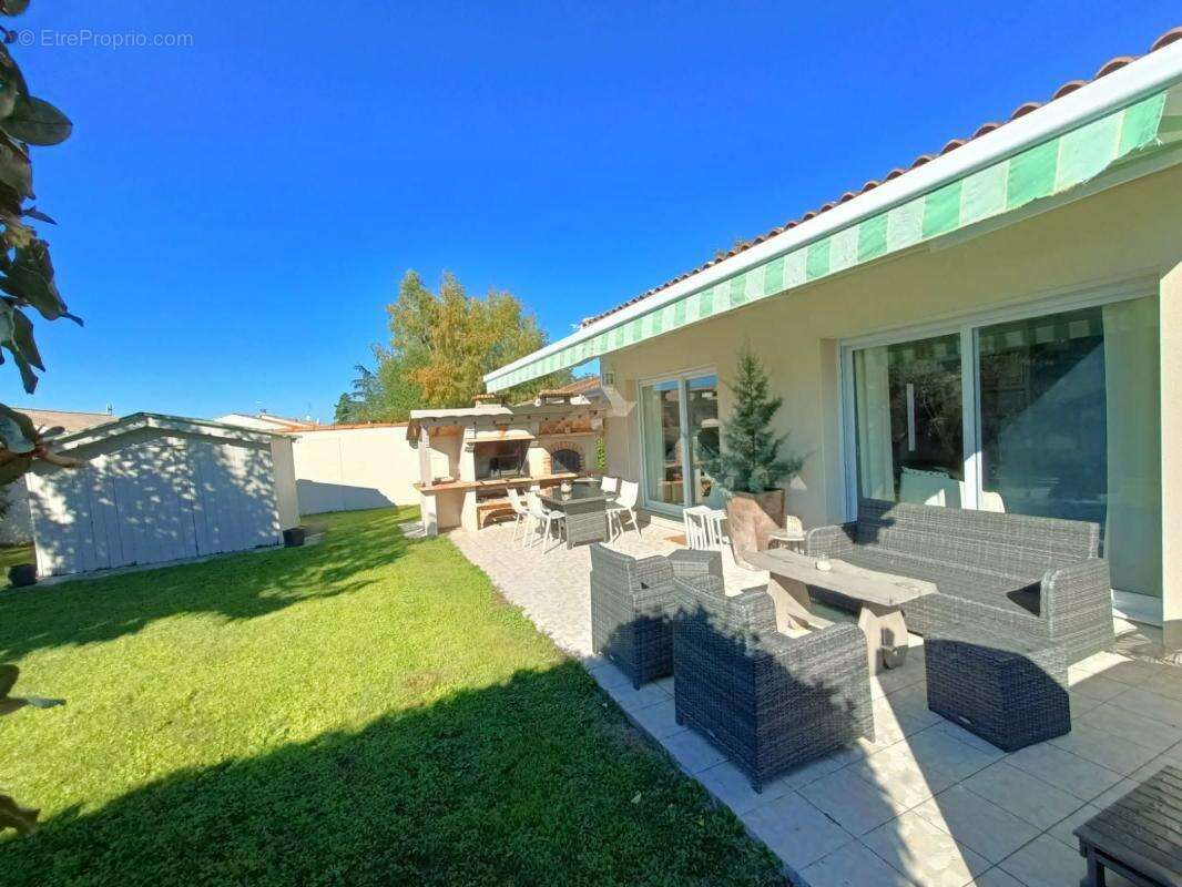 Maison à LES MATHES