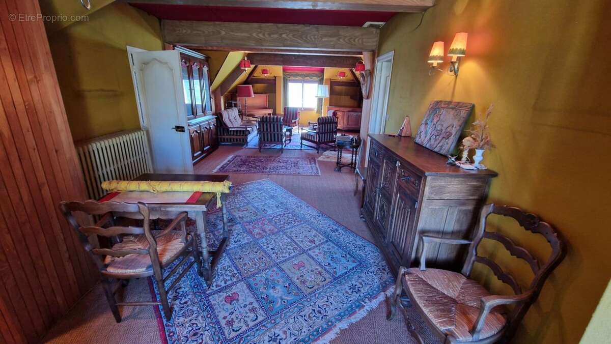 Maison à LA CHATRE