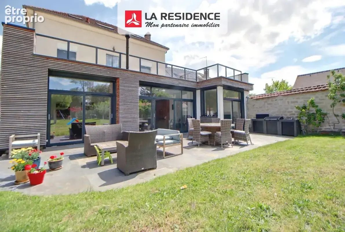 Maison 9 pièces 226 m² à vendre à Verneuil-Sur-Seine (78480) - photo 2