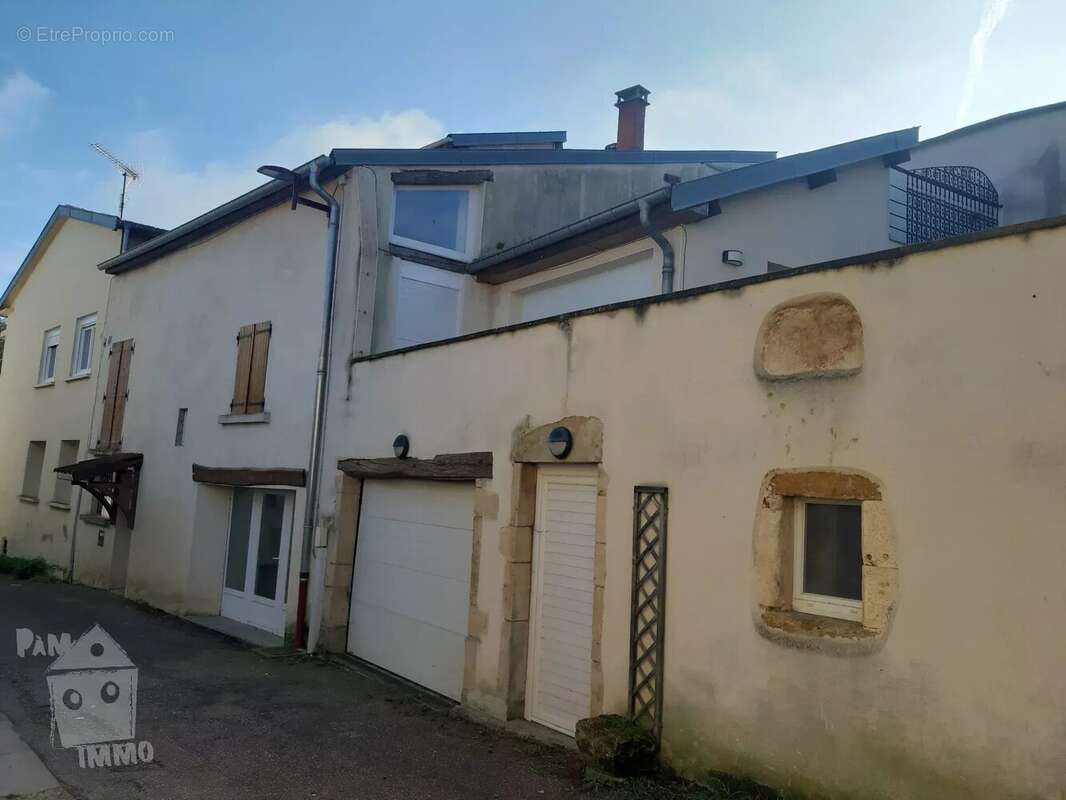 Proche Leyr grande maison de village - photo 6