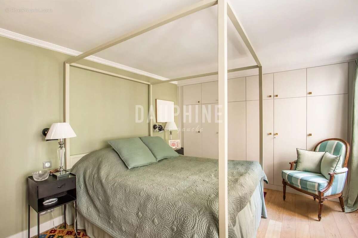 Appartement à PARIS-6E
