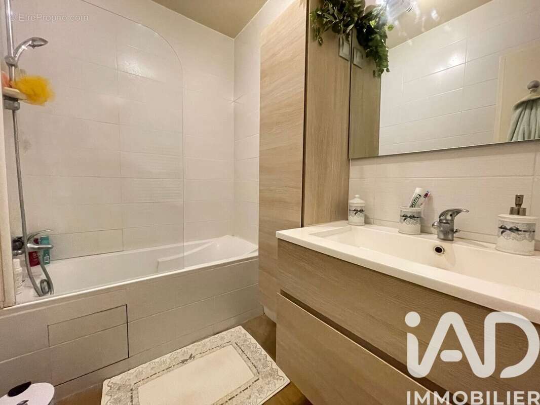 Photo 5 - Appartement à CLICHY-SOUS-BOIS